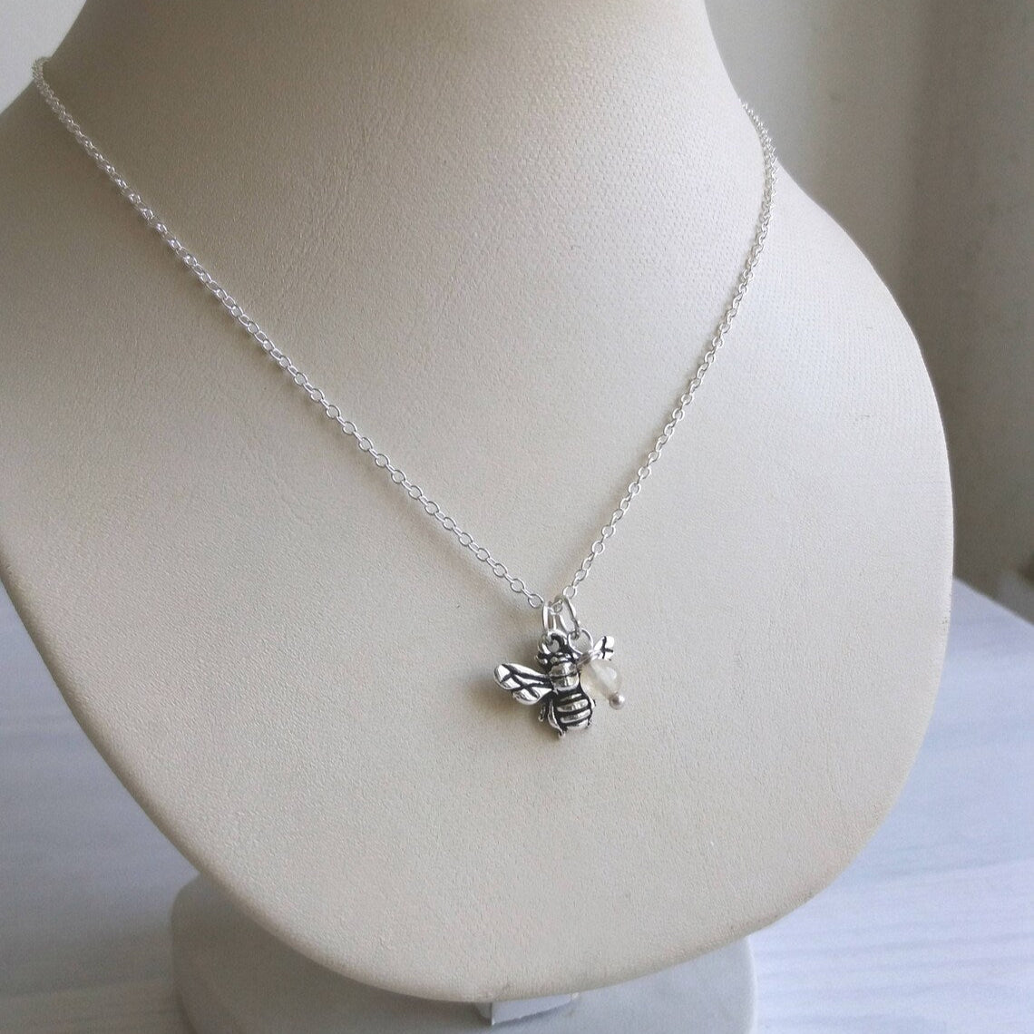 Petite Silver Bee Charm Necklace - The Magpie's Daughter