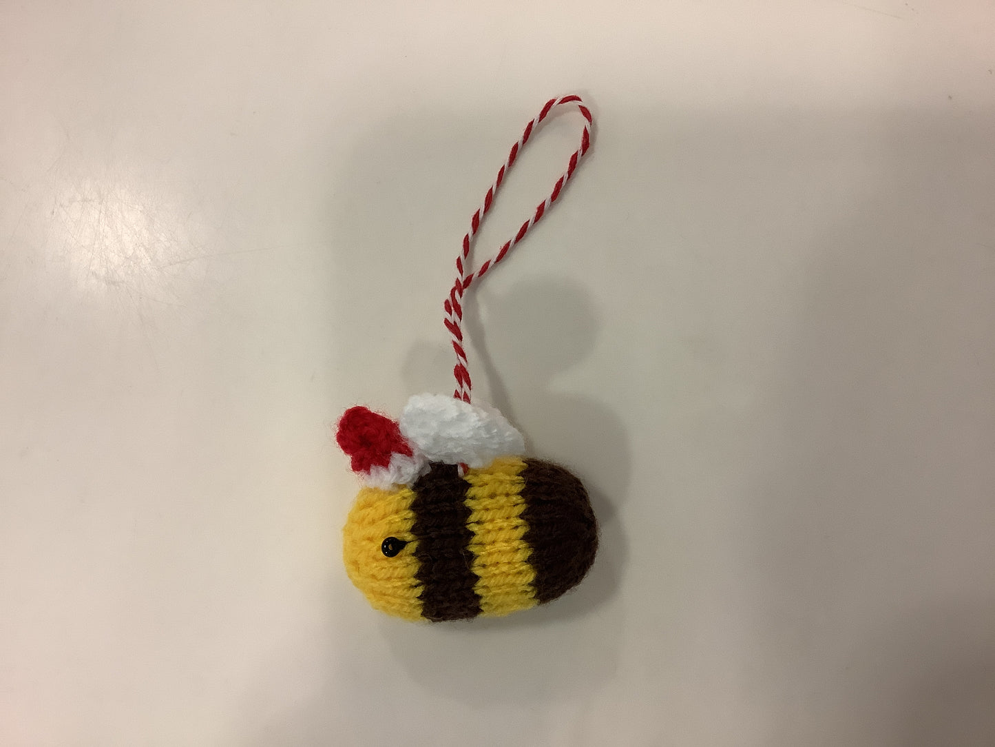 Woollen Christmas bee