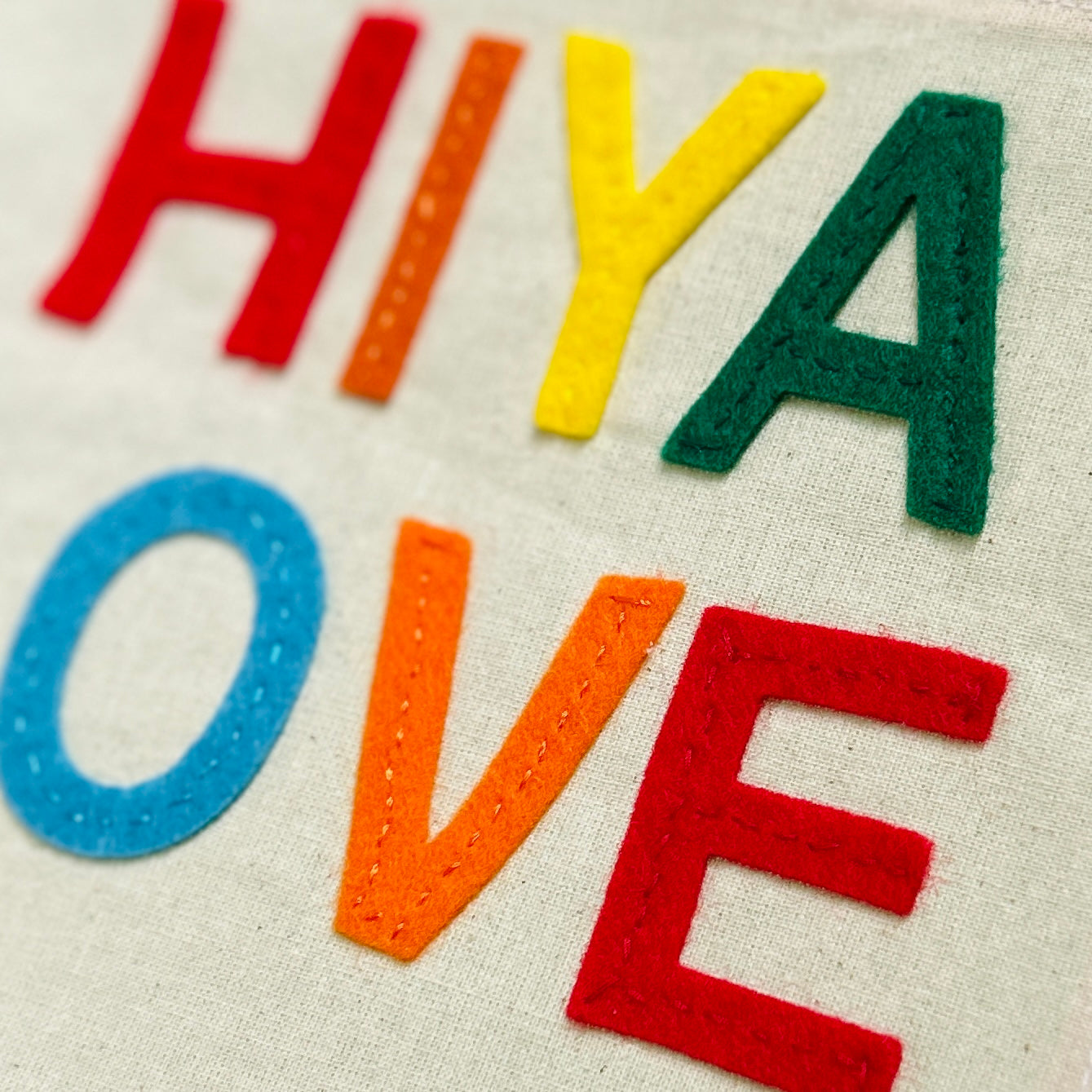 Hiya Love Slogan Banner